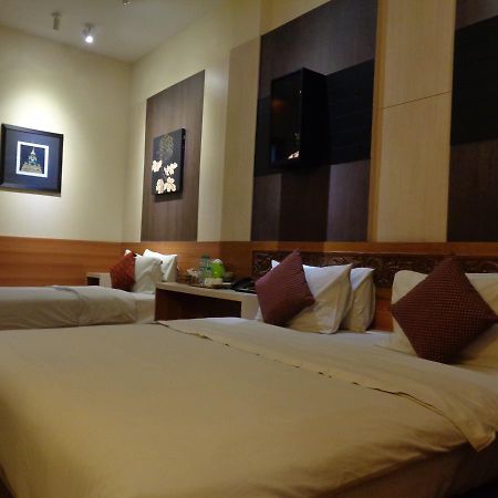 Dhanesvara Holistic Unique Homestay Wonotjolo Екстериор снимка