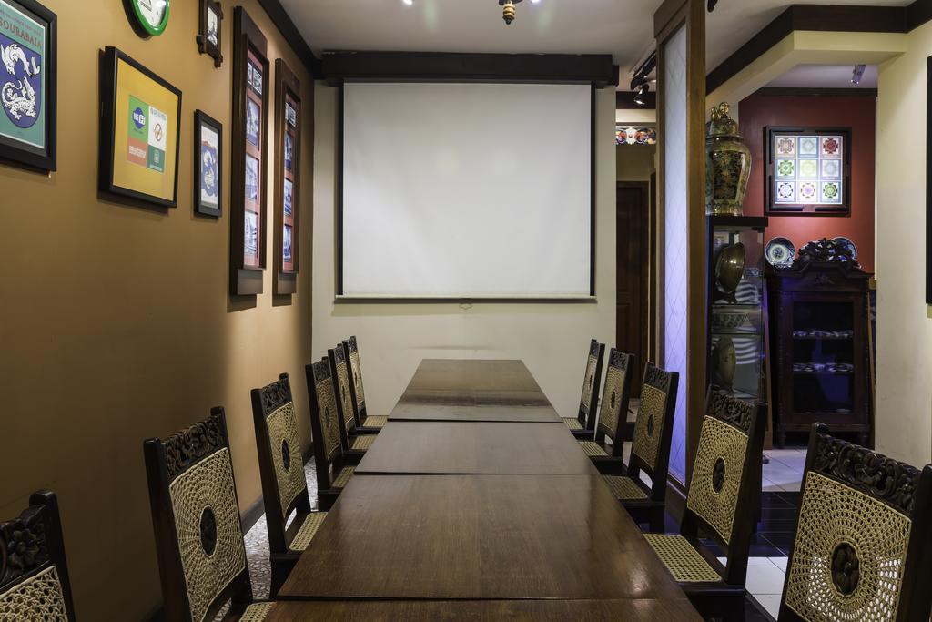 Dhanesvara Holistic Unique Homestay Wonotjolo Екстериор снимка