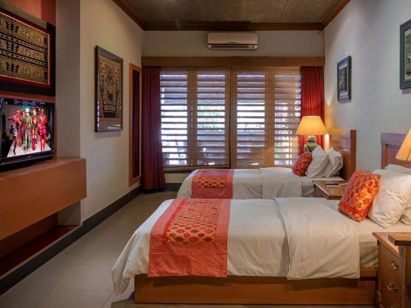 Dhanesvara Holistic Unique Homestay Wonotjolo Екстериор снимка