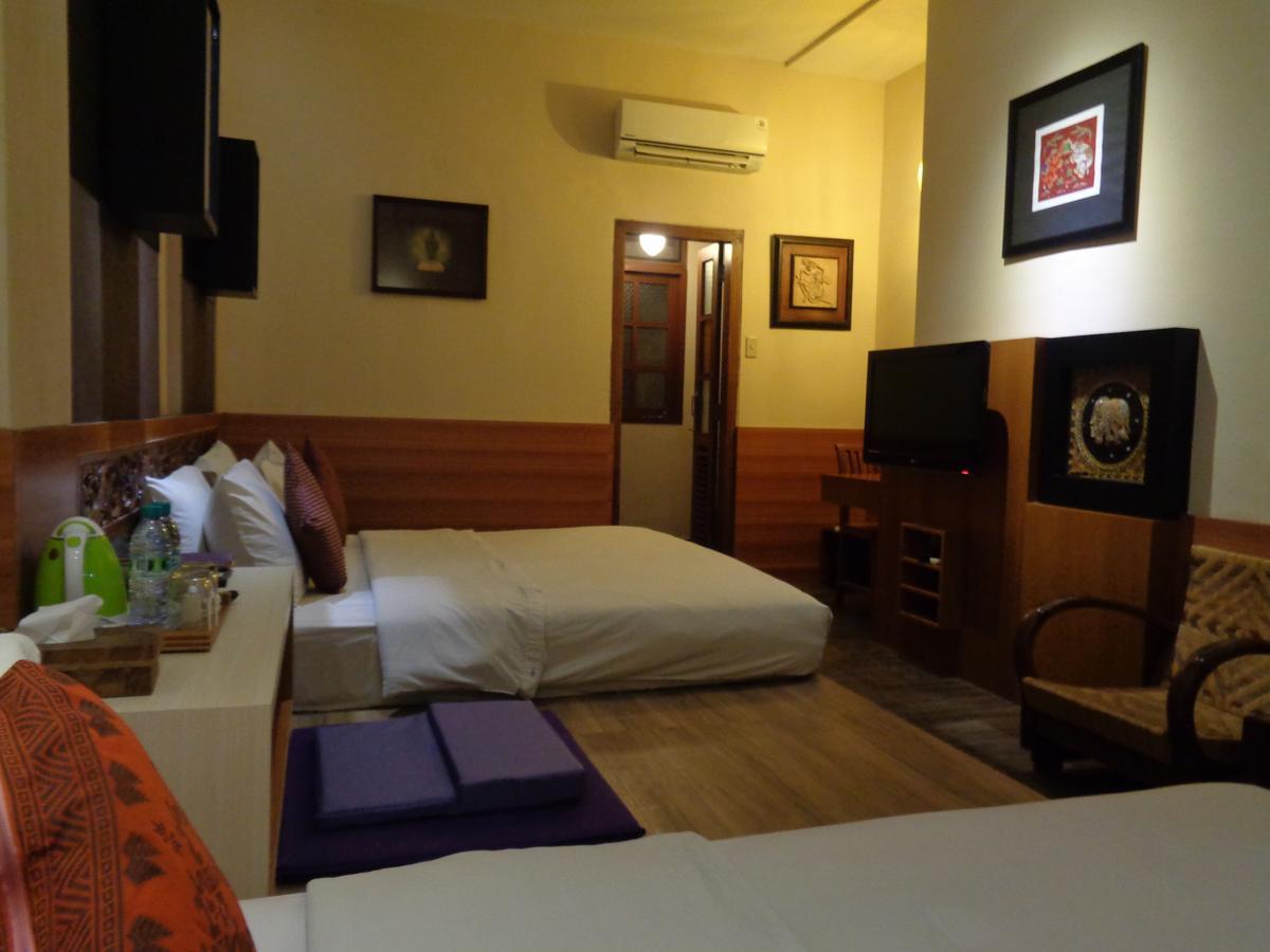 Dhanesvara Holistic Unique Homestay Wonotjolo Екстериор снимка