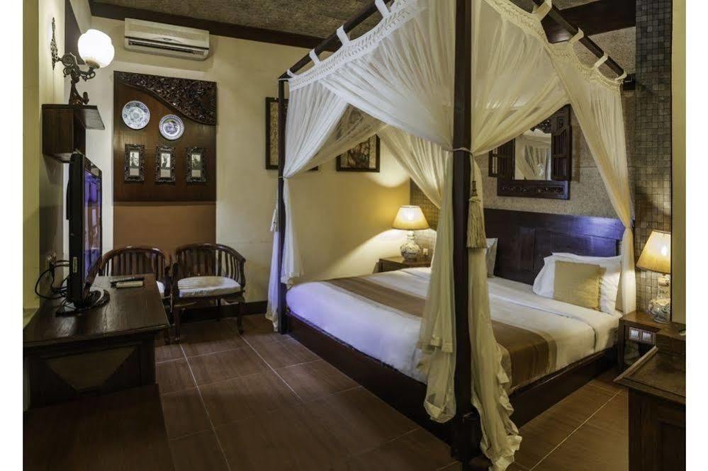 Dhanesvara Holistic Unique Homestay Wonotjolo Екстериор снимка